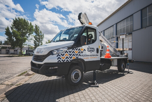 B180T teleskopická plošina