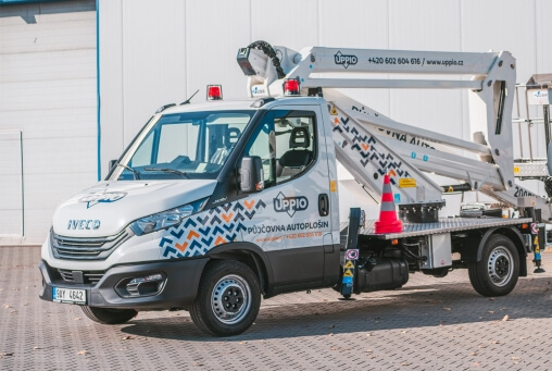 B200PX kloubovo-teleskopická plošina